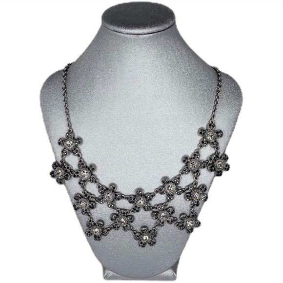 LIZ CLAIBORNE Statement piece Necklace Silver Rhinestones Three rows of flowers - Picture 1 of 3